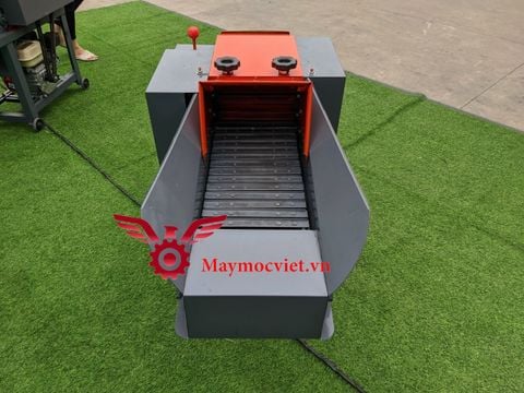 Máy băm cỏ băng tải VM250