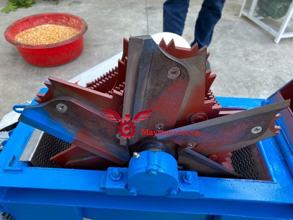 Máy băm cỏ voi, nghiền ngô cổ hạc MBN3500