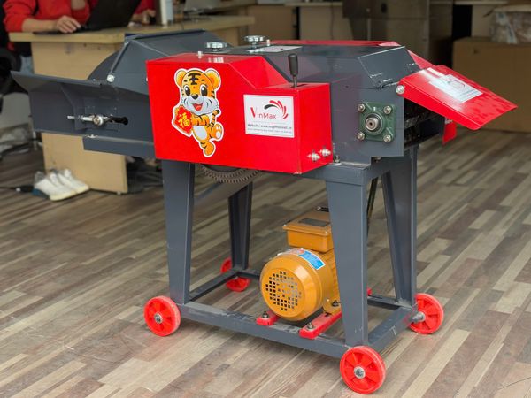 Máy Băm Cỏ Voi, Rơm, Mía Băng Tải Turbo TBC4000 Điện 1 Pha