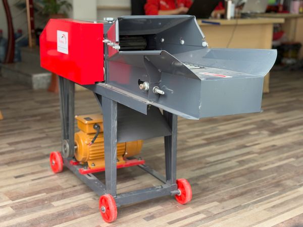 Máy Băm Cỏ Voi, Rơm, Mía Băng Tải Turbo TBC4000 Điện 1 Pha
