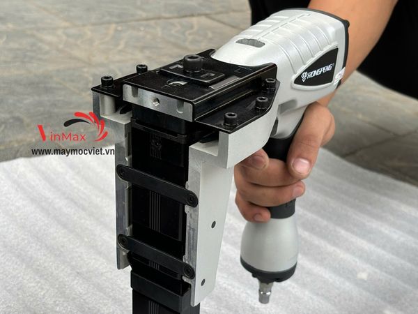 Máy bấm ghim thùng carton dùng khí nén RONGPENG MTA18