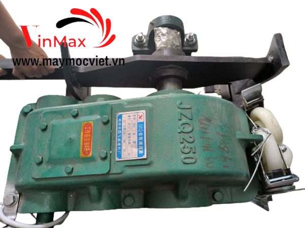 Máy bổ củi 3 pha 2 lưỡi Turbo TBC55