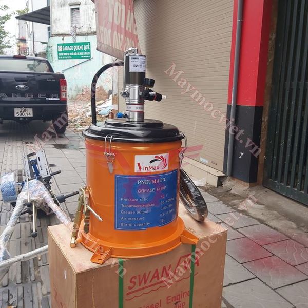 Máy bơm mỡ khí nén 35L Kumisai KMS35S