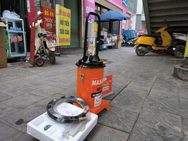 Máy bơm mỡ khí nén Masada MD55