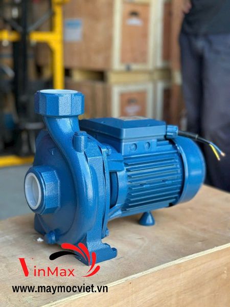 Máy bơm ly tâm CH210 1.5kw họng xả 60mm