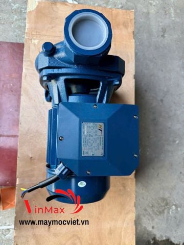 Máy bơm ly tâm CH210 1.5kw họng xả 60mm