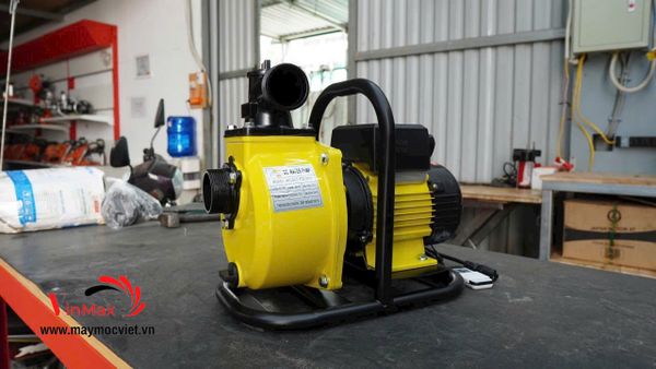 ​Máy Bơm Nước Chạy PIN Turbo TBP2450 Có Điều Khiển Từ Xa