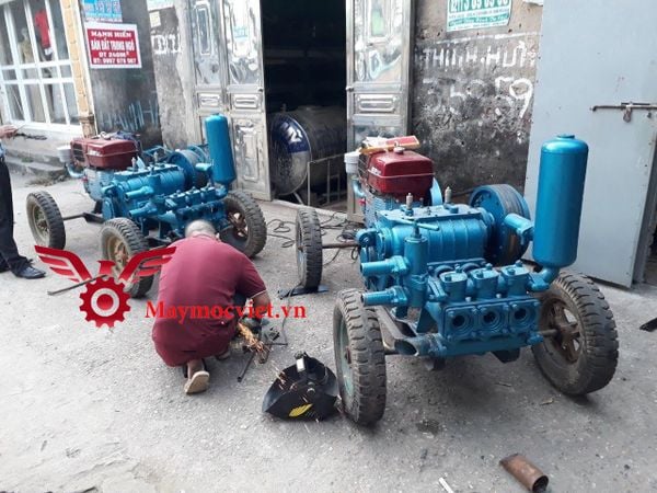 Máy bơm vữa 3 piston BW250