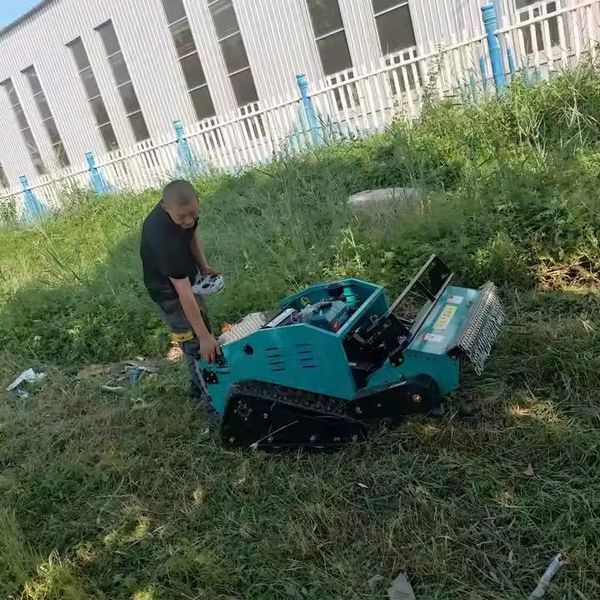 Máy Cắt Băm Cỏ Điều Khiển Từ Xa Turbo TBB550