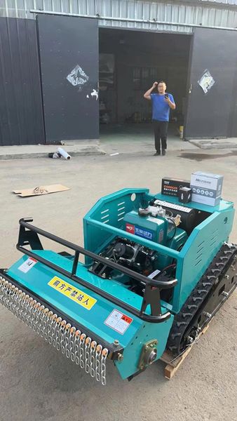 Máy Cắt Cỏ Trục Băm Điều Khiển Từ Xa Turbo TBB800