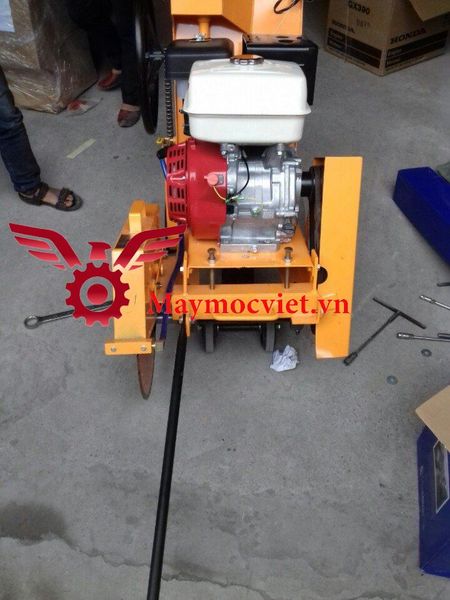 Máy cắt đường bê tông nhựa đường KC16