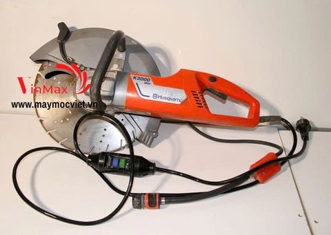 Máy cắt bê tông cầm tay Husqvarna K3000 Wet