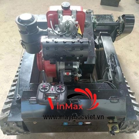 Máy cắt cỏ bánh xích chạy dầu điều khiển từ xa Turbo TBC100