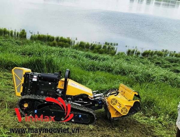 Máy cắt cỏ bánh xích điều khiển từ xa cắt cỏ bờ đê, bờ kè VMD900