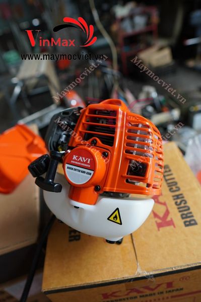 Máy cắt cỏ 2 thì Kavi 226R