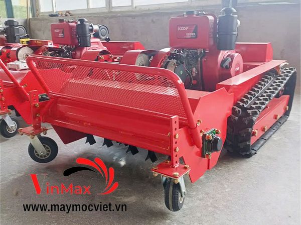 Máy cắt cỏ chạy dầu điều khiển từ xa Koop TBK12