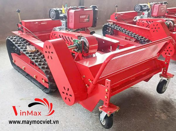 Máy cắt cỏ chạy dầu điều khiển từ xa Koop TBK12