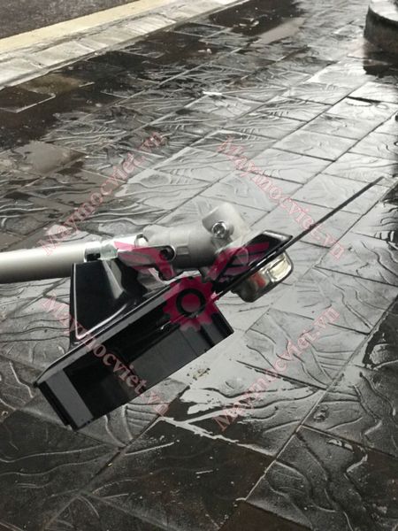 Máy cắt cỏ 2 thì Makita EM2500U