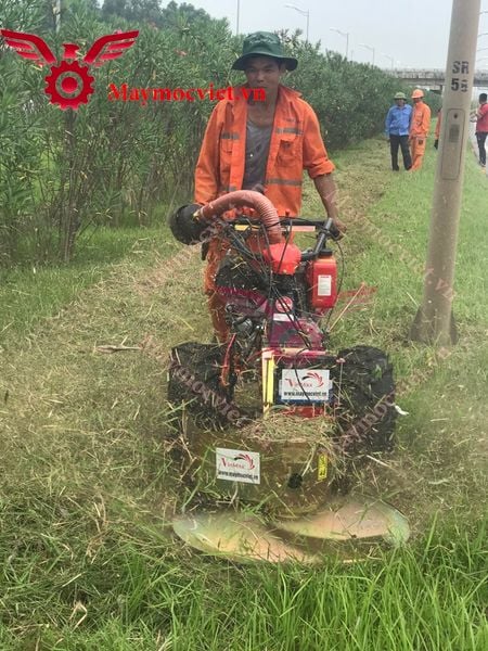 Máy cắt cỏ mâm xoay đa năng Kawasaki BM91 dầu đề nổ 13HP