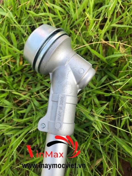 Máy cắt cỏ 2 thì Maruko TU26