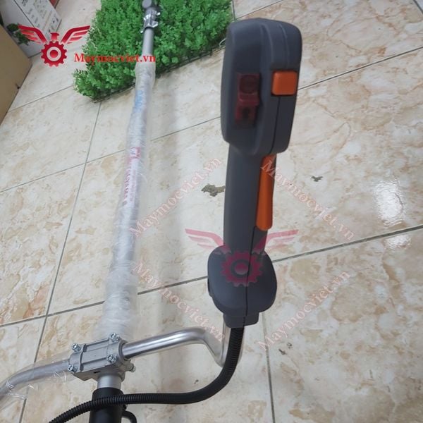 Máy cắt cỏ 2 thì Mitsuyama TL236