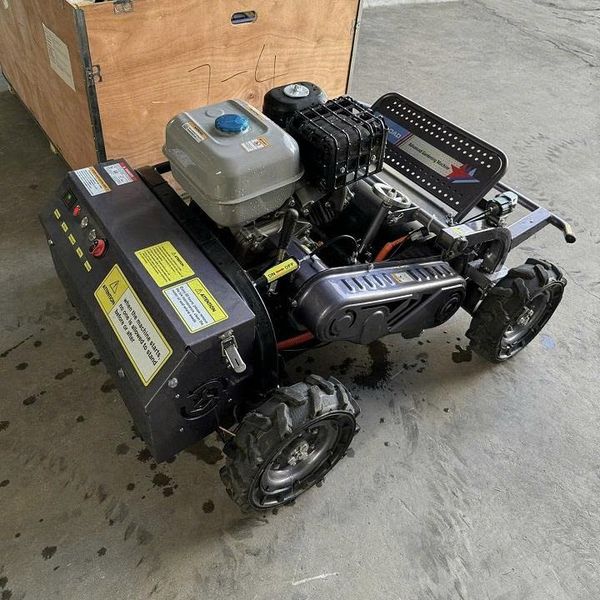 Máy băm cắt cỏ điều khiển từ xa Reload RC500