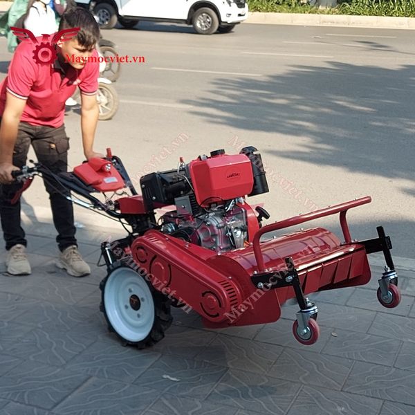 Máy cắt phát cỏ trục băm Kawasaki TBD 60