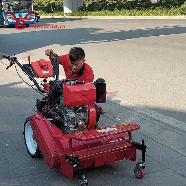 Máy cắt phát cỏ trục băm Kawasaki TBD 60