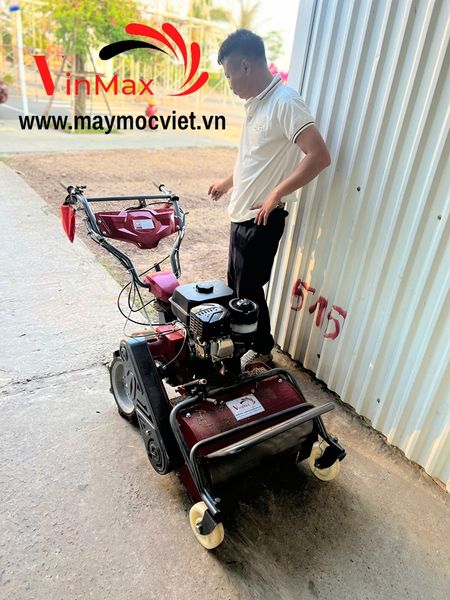 Máy cắt cỏ trục băm 4 thì Turbo TBT70