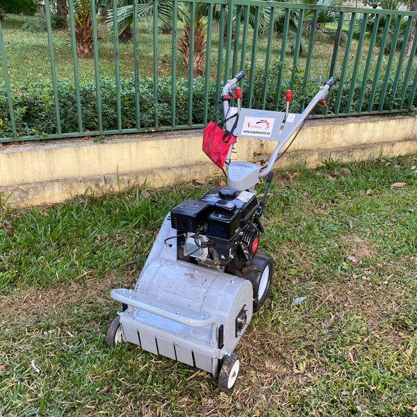 Máy cắt cỏ trục băm Kawasaki VMTB70R