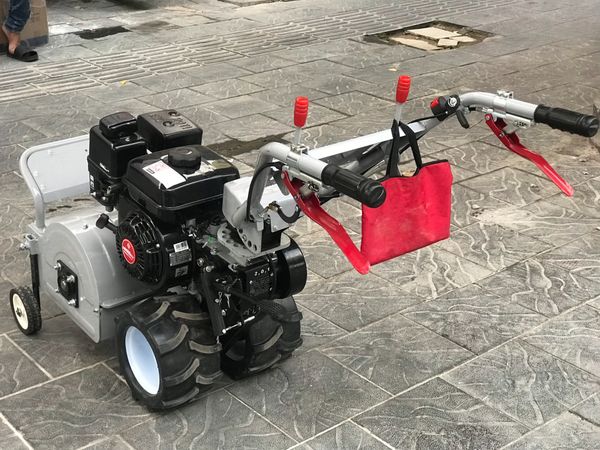 Máy cắt cỏ trục băm Kawasaki VMTB70R