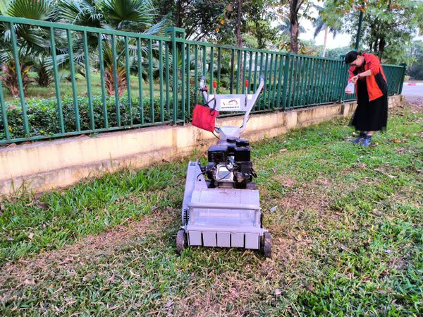 Máy cắt cỏ trục băm Kawasaki VMTB70R