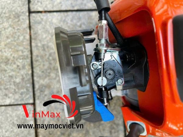 Máy cắt cỏ 2 thì Vinafarm 543