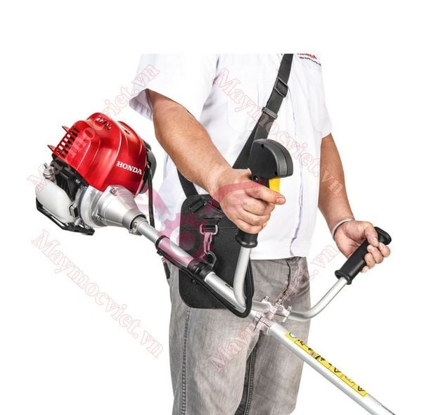 MÁY CẮT CỎ CHẠY XĂNG HONDA UMK450T U2ST