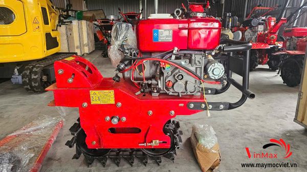 Máy cày bánh xích đôi chạy dầu có đề Turbo TBC10