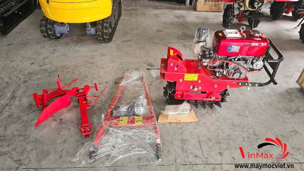 Máy cày bánh xích đôi chạy dầu có đề Turbo TBC10