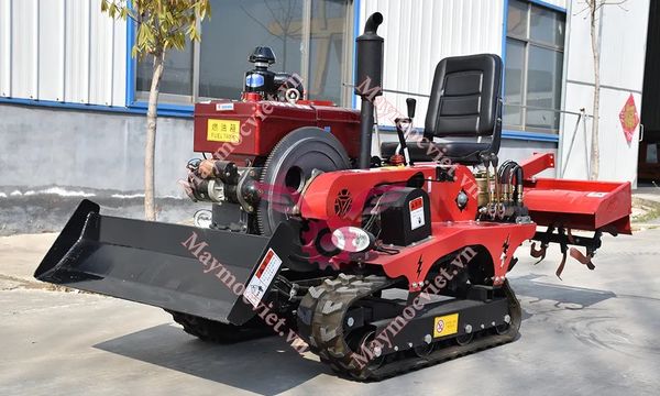 Máy làm đất bánh xích ngồi lái  đa năng Kawasaki VMX5CN