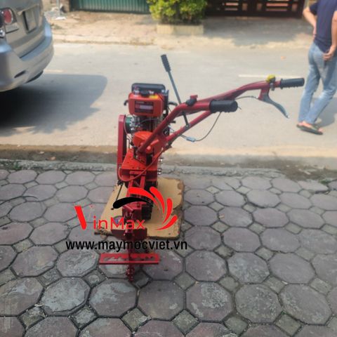 Máy cày bánh xích, máy đào rãnh chạy dầu Kawasaki TK168