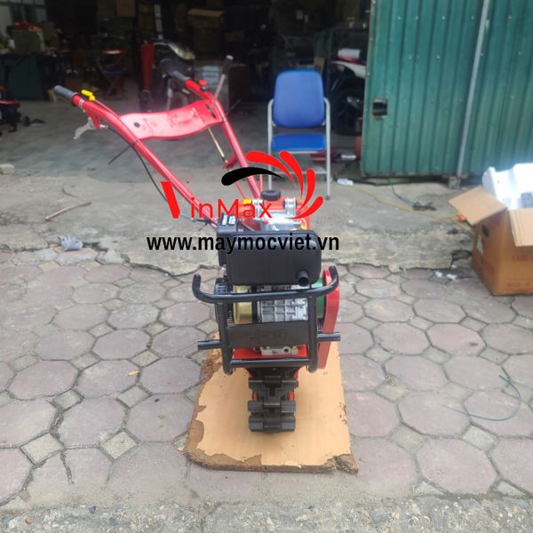 Máy cày bánh xích, máy đào rãnh chạy dầu Kawasaki TK168