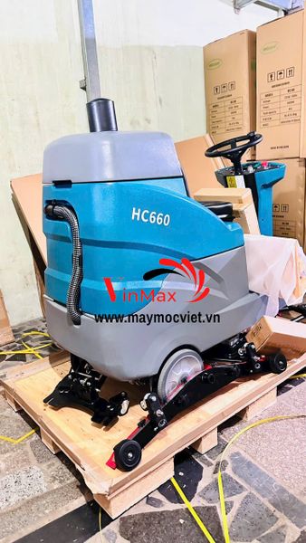 Máy chà sàn ngồi lái HiClean HC660