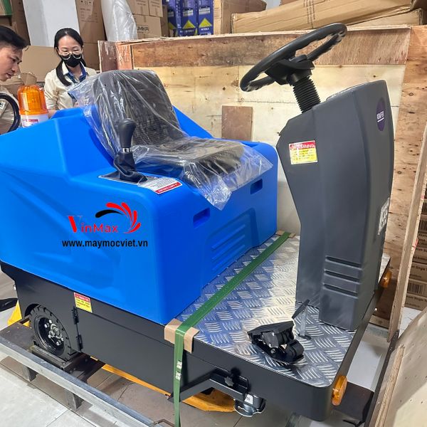 Xe Quét Rác Ngồi Lái KRAFFER KF260