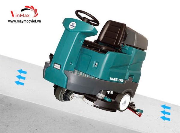 Máy chà sàn công nghiệp ngồi lái Kumisai KMS D9
