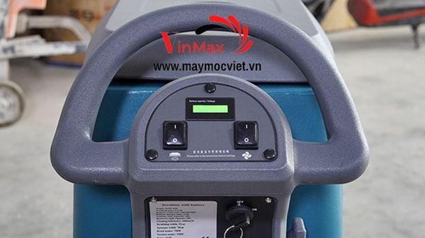 Máy chà sàn liên hợp Kumisai KMS 65B (Ắc quy)