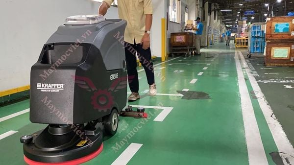 Máy chà sàn liên hợp KRAFFER GM 50B ( dùng bình Accquy)