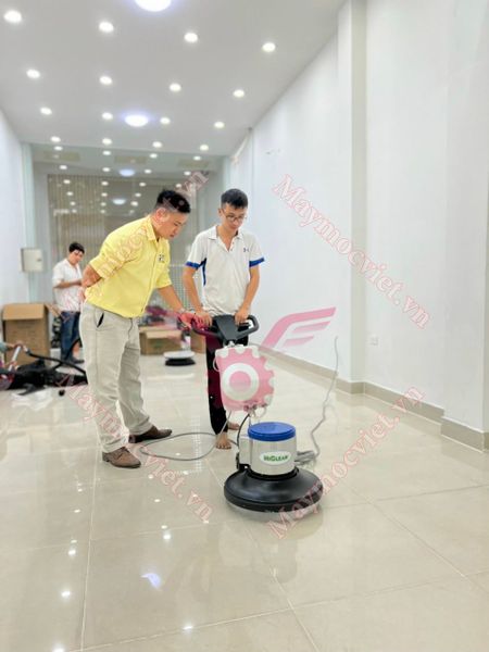 Máy chà sàn công nghiệp HiClean HC522 NEW