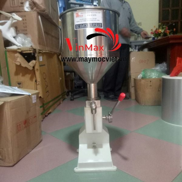 Máy chiết rót dung dịch, chất lỏng VMCR50