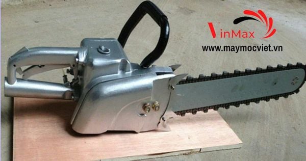 Cưa xích thủy lực cắt bê tông dày 500mm Kawasaki KW500