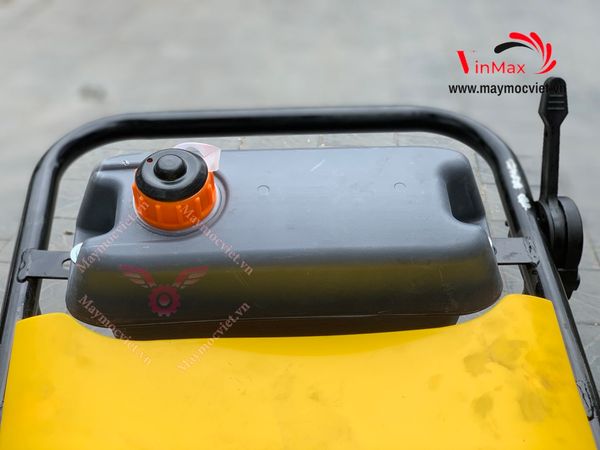 Máy đầm cóc Turbo TB200 chân vuông