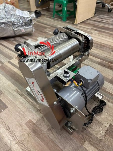 Máy Dần Thịt Tươi Chạy Điện Turbo TBT200