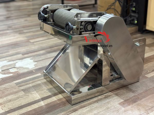 Máy Dần Thịt Tươi Chạy Điện Turbo TBT200